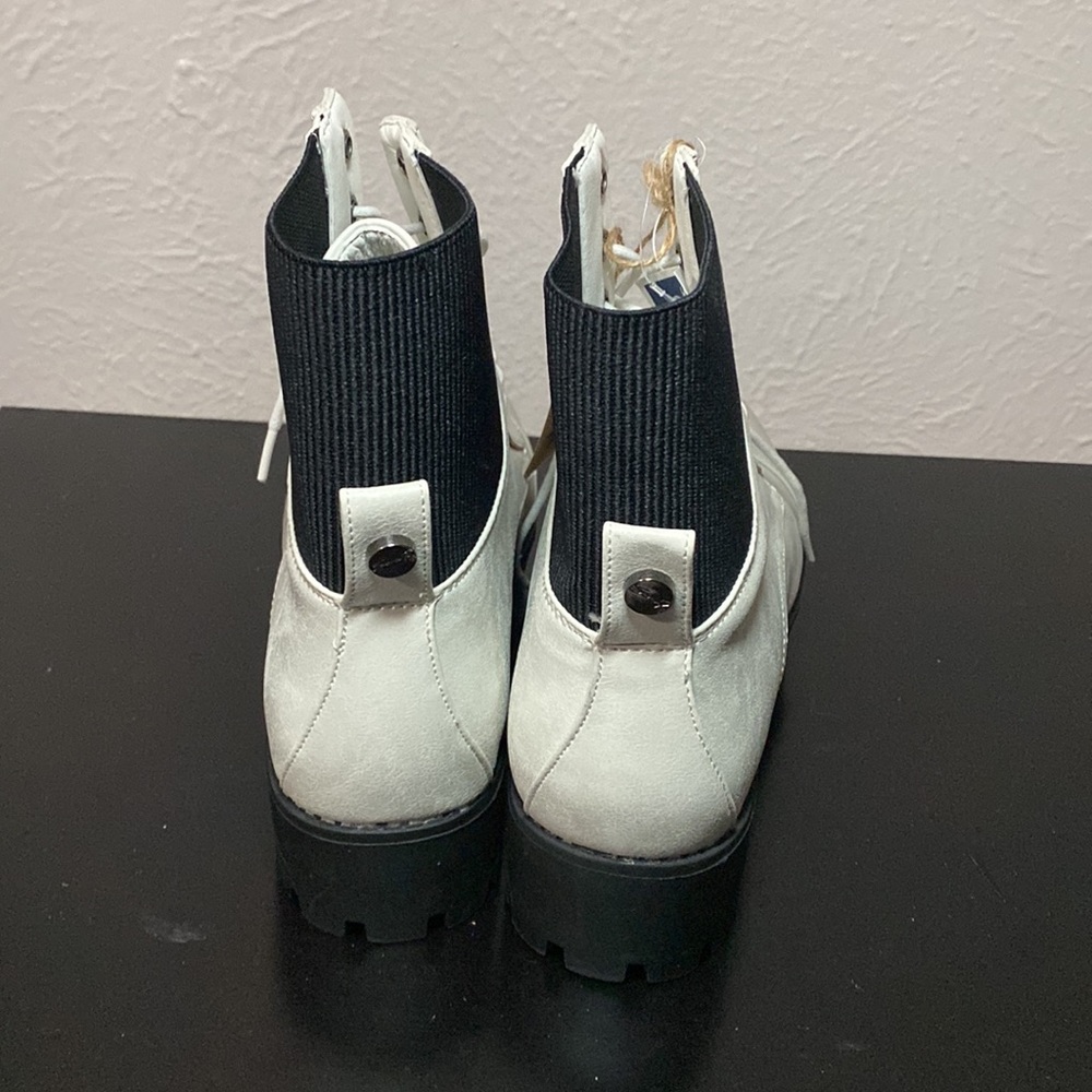Jadon Boot - Picture 4 of 5